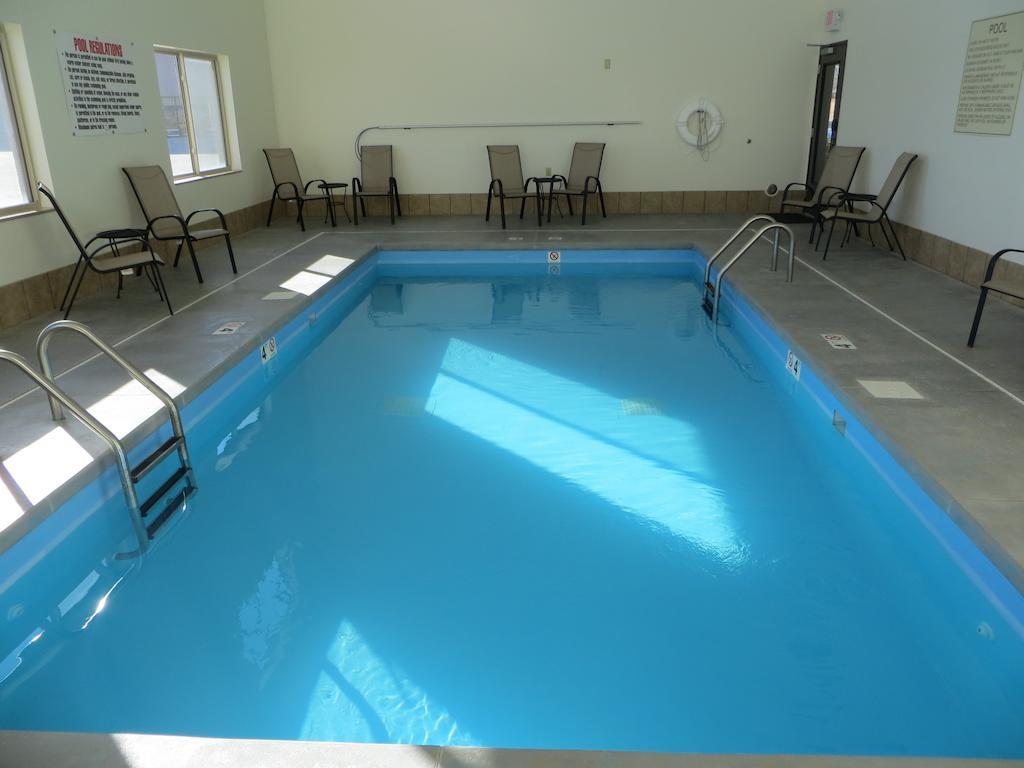 Fairbury The Edgewood Hotel And Suites מראה חיצוני תמונה