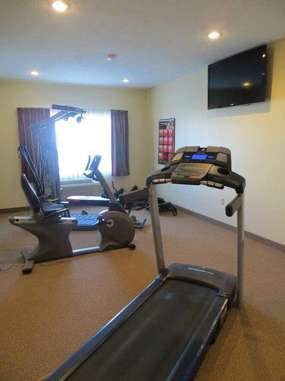 Fairbury The Edgewood Hotel And Suites מראה חיצוני תמונה