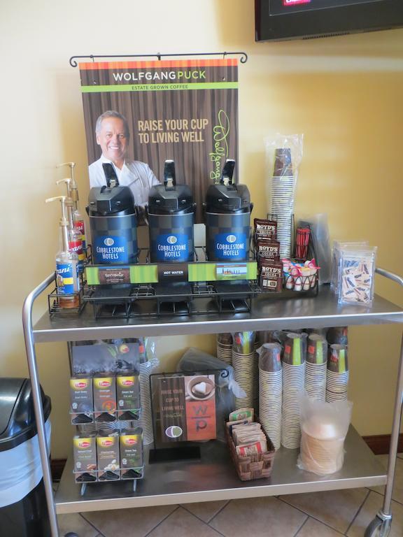 Fairbury The Edgewood Hotel And Suites מראה חיצוני תמונה